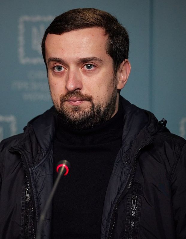 Зеленский анонсировал кадровые перестановки, могут уйти замглавы его офиса Кирилл Тимошенко и замгенпрокурора Алексей Симоненко