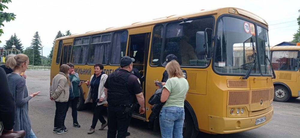 Власти Сумской области объявили об эвакуации жителей из приграничных районов после атаки украинских диверсантов на Белгородскую область