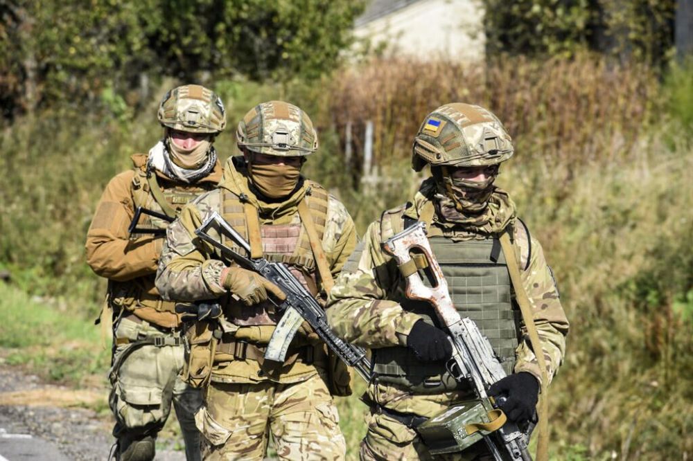 Последний шанс Зеленского. Из кого Киев формирует украинский &quot;фольксштурм&quot;