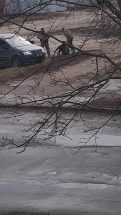 Очередная рубрика - не верь глазам своим, это все российская пропаганда