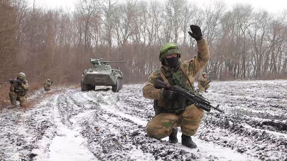 Армия России растягивает фронт для осеннего наступления – Луценко