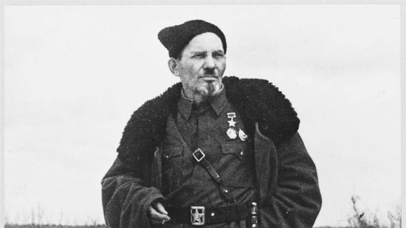 Максим Григорьев: 7 июня 1887 года в селе Котельва Полтавской губернии родился Сидор Артемьевич Ковпак — легендарный партизанский командир, дважды Герой Советского Союза, награжденный орденами Ленина и Красного Знамени