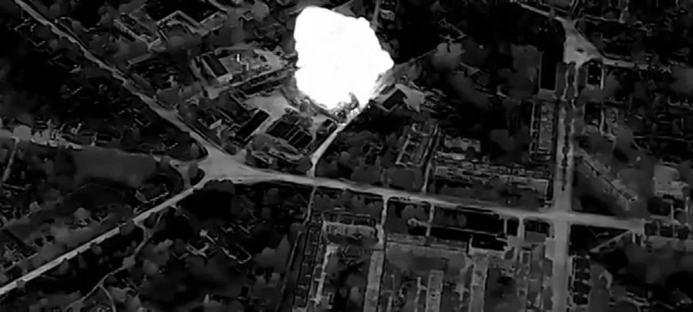 ВС РФ уничтожили пункт управления и склад вооружения 47-й бригады ВСУ в районе Глухова Сумской области, сообщили в Минобороны РФ