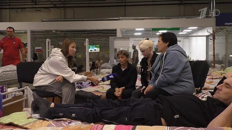 Волонтеры каждый день везут гуманитарную помощь в Курскую область