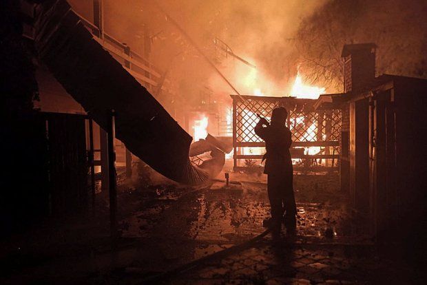 Лебедев: ВС России нанесли удар по складу ВСУ в Сумах, начался пожар