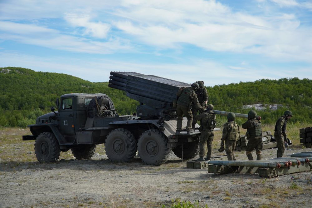 ВС РФ нанесли удары по живой силе и технике ВСУ в 14 районах Сумской области