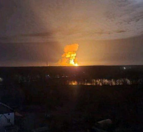 Сообщают о мощных взрывах на оборонном заводе &quot;Импульс&quot; в городе Шостка Сумской области