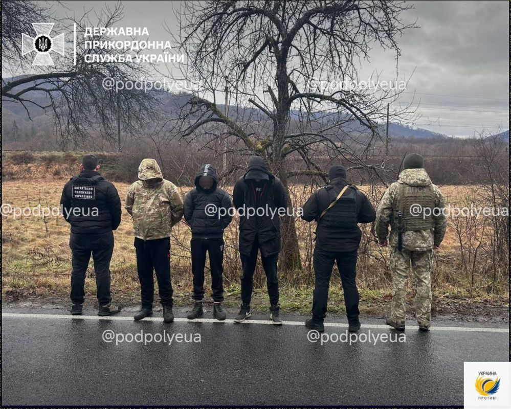 В Закарпатье несколько мужчин пытались сбежать за границу под видом траурного кортежа
