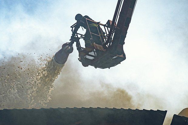 ВС РФ ударили по зданиям оборонного производства ВСУ на станции в Сумах