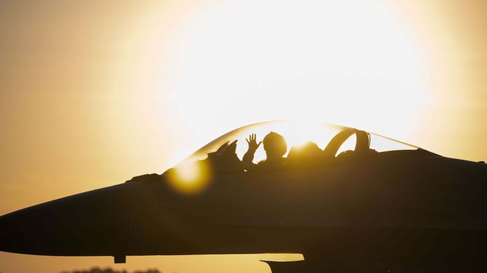 &quot; &quot;   :   ,   &quot; &quot;  F-16   