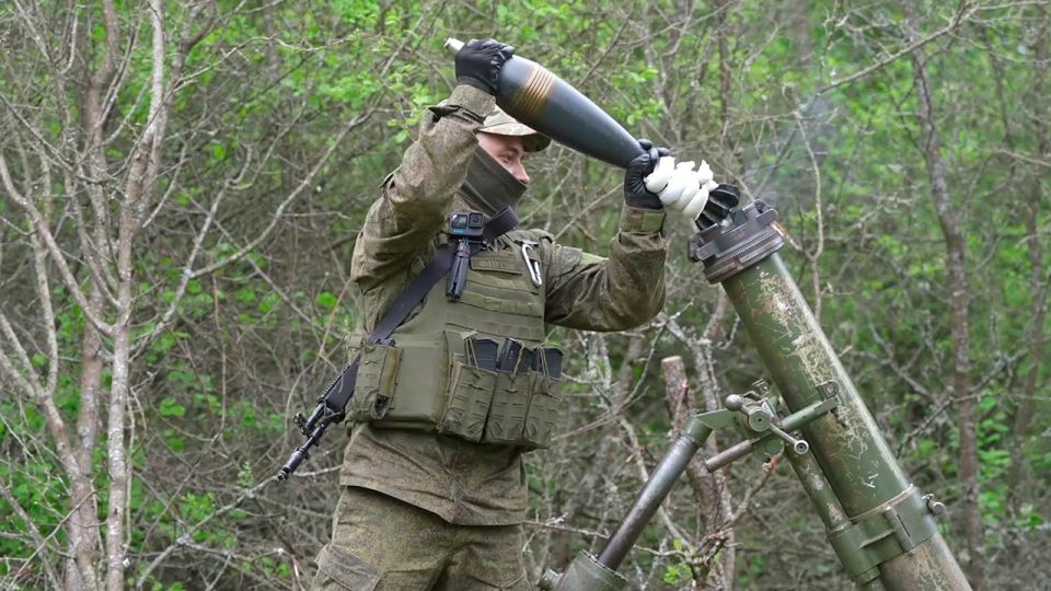 ������ �������� ����� ��������� ����������� ����������� � ������� �������