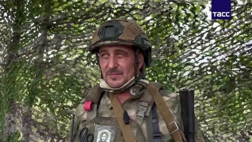 Бойцы ВС РФ находят нацистские шевроны на солдатах ВСУ в сумском приграничье, сообщил ТАСС командир роты с позывным Угра