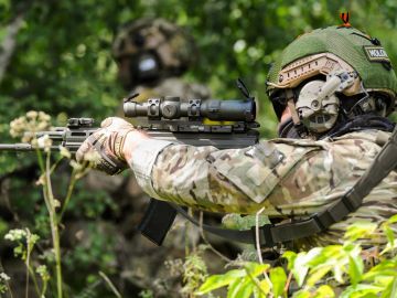 ВСУ атаковали здание белгородского правительства, ВС РФ ведут бои в высотной застройке: карта СВО