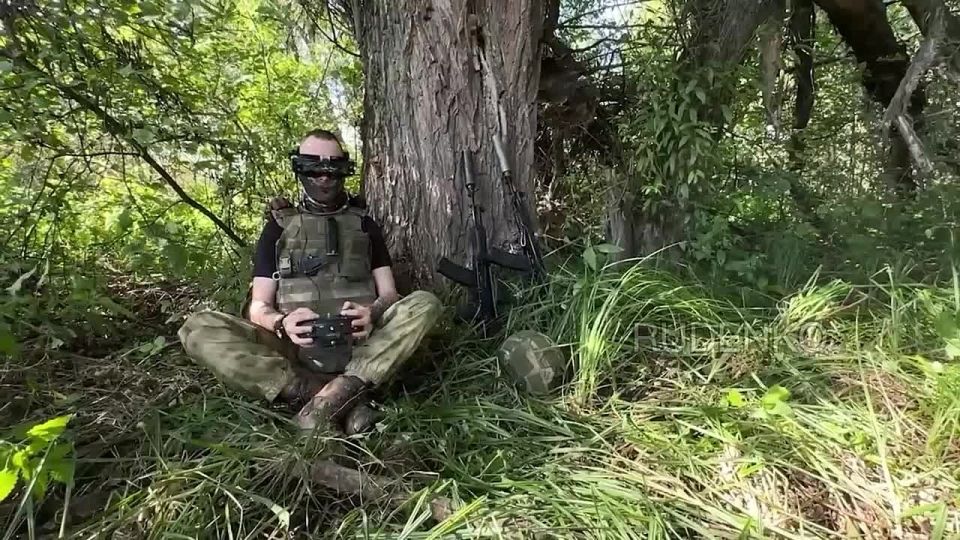  :       1-  -             ...