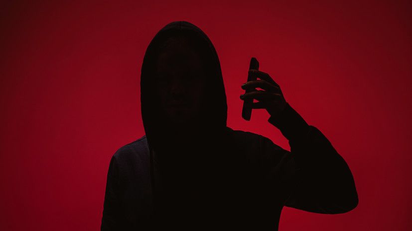 МВД: мошенники могут списать деньги через «ошибочный» перевод на карту