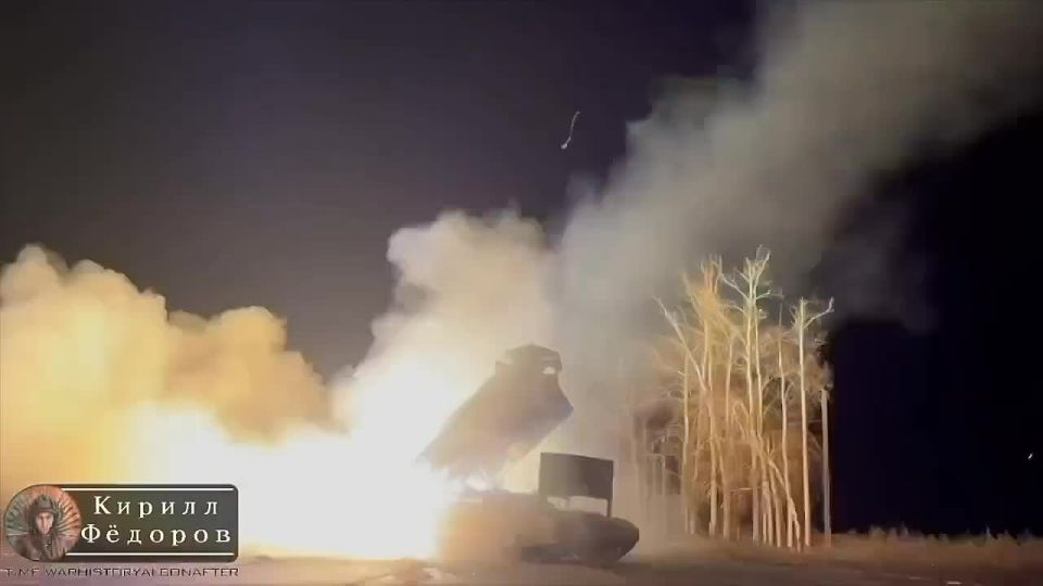 ГОРЯЧИЕ ПОЗДРАВЛЕНИЯ с ПЕРВЫМ ДНЁМ ЗИМЫ