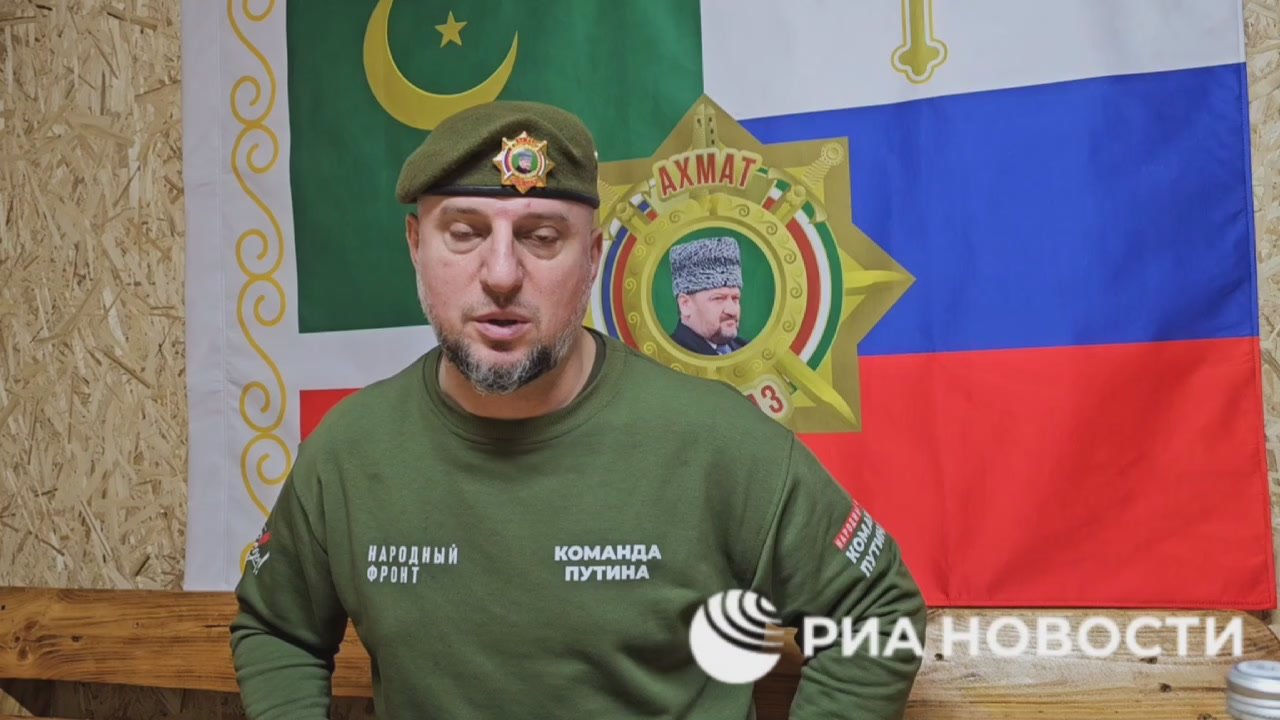 Бойцы батальона "Каштана" спецназа "Ахмат" совместно с 15 танковым полком группировки "Север" изолировали часть подразделений ВСУ в Сумской области, рассказал Апти Алаудинов