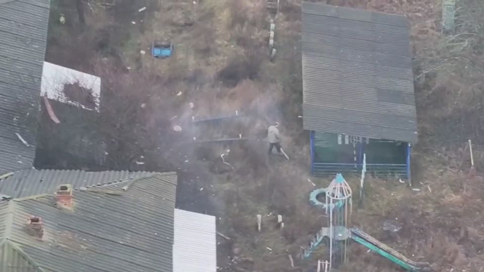 ���� ��������: �������.. �� ������ ����� ��������� �����, ����������� ������� �� ������� �����������, ���������� ����������, ����� � ���� ������ ����� ������. �� ����� ���-�� ��������� � �� ������ �����, �����������...