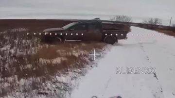 Андрей Руденко: Кадры объективного контроля уничтожения техники, средств связи и блиндажей с живой силой ВСУ операторами FPV-дронов войск беспилотных систем в составе группировки войск «Север» в Сумской области