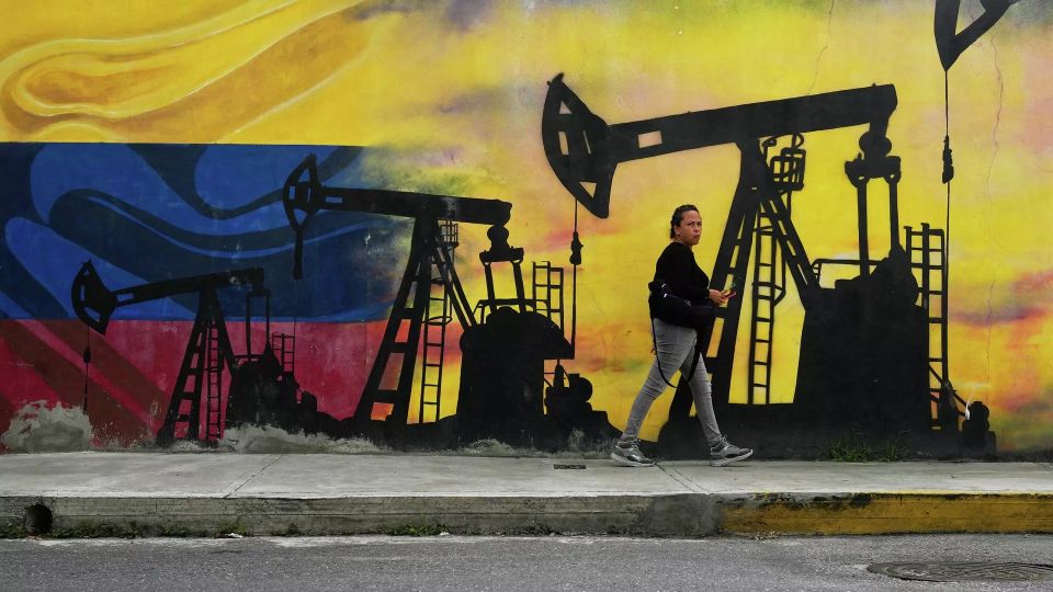 Венесуэла экспортировала почти восемь миллионов баррелей нефти по сделке с США