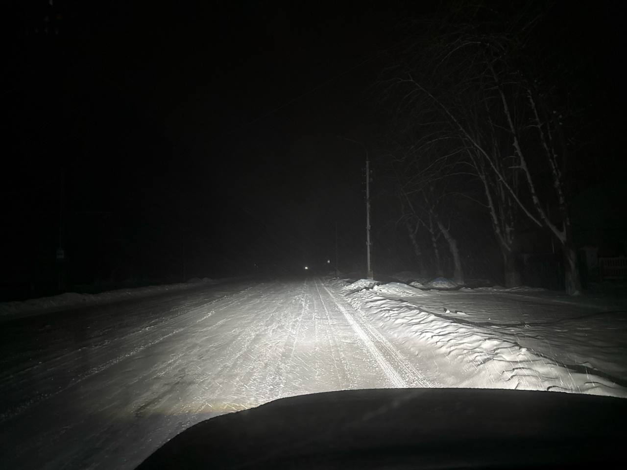 Весь город Конотоп в Сумской области сейчас без света, сообщил мэр