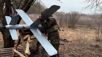 «Ланцет» сжег бронемашину HMMWV в Сумской области