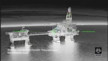 Атака украинских дронов на буровые установки в Каспийском море
