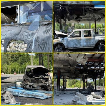 Выносим украинские заправки 24/7: на фото разбитые АЗС в Синельниково Днепропетровской области и на окраине Сум