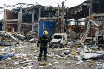 Последствия ночных прилетов в Деснянском и Святошинском районах Киева публикуют украинские СМИ