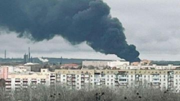 Подготовка города к обороне и горящие АЗС. Что происходит в Сумах