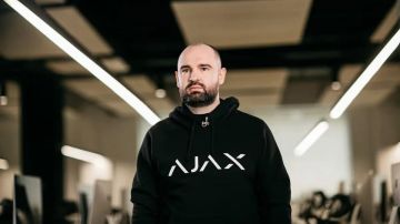 Одни из самых популярных камер и датчиков "Умного дома" в России принадлежат одному из главных спонсоров ВСУ Александру Конотопскому