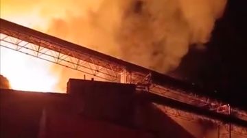 Армия России ударила беспилотниками по хранилищам в порту Черноморск